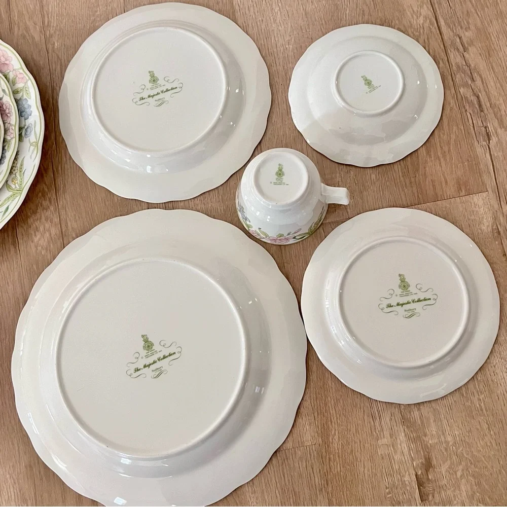 NIB 20 PCs 1982 Royal Doulton The Majestic Collection Sudbury‎ 5pc Place Setting